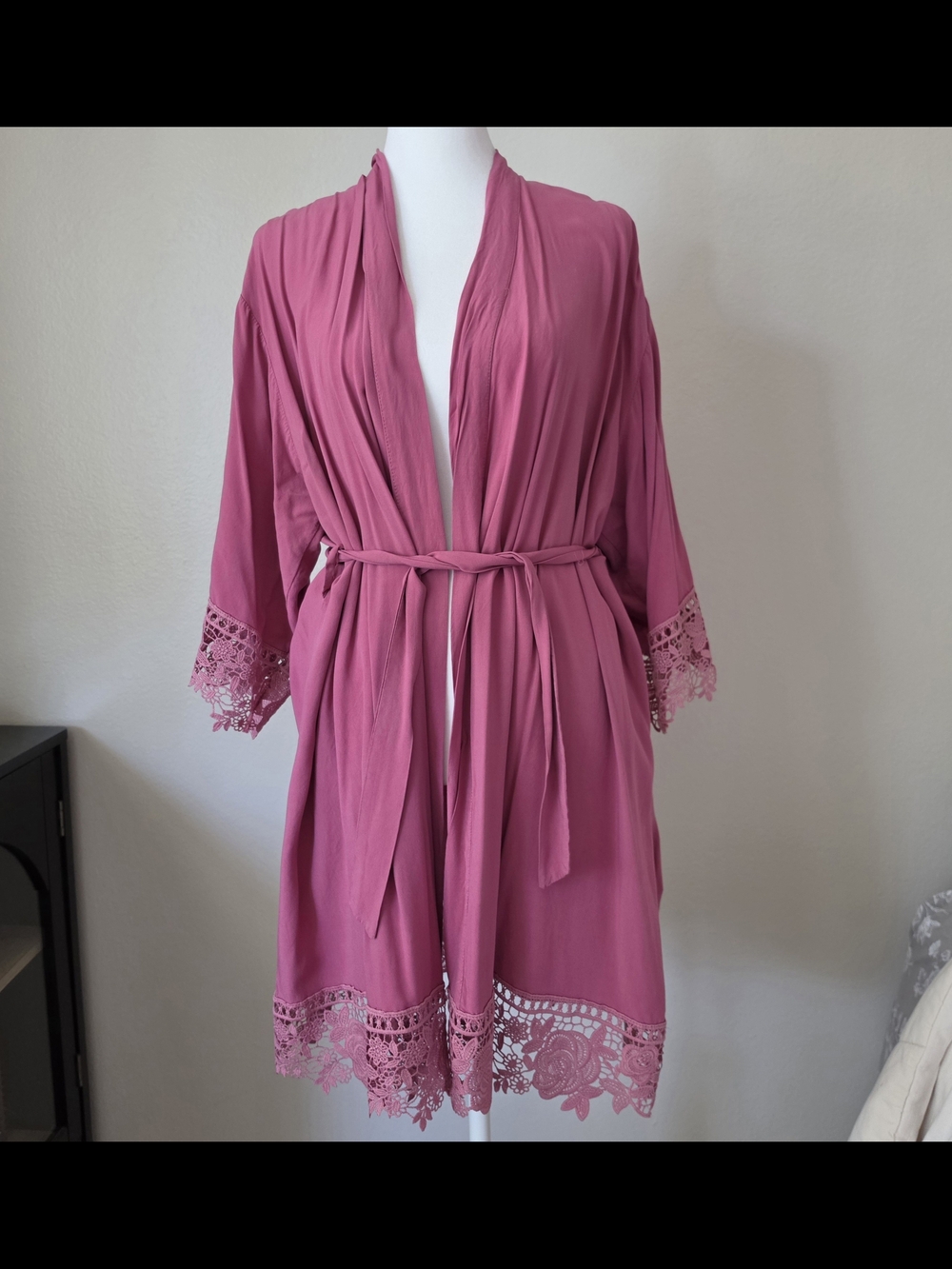 Womens Pink Lace-Trim Robe - Brand Unspecified